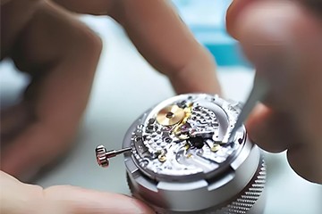 百达翡丽手表原装表带更换