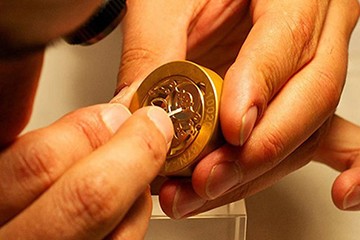 百达翡丽手表换原装表带